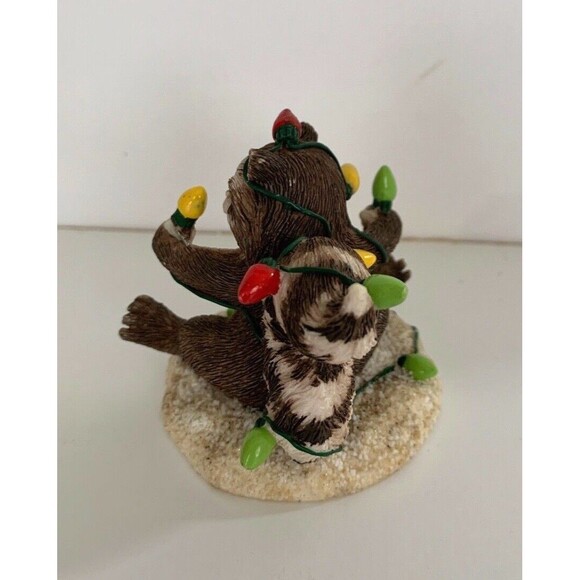 Charming Tails Silvestri Testing the Lights Raccoon Dean Griff Christmas Lights - Picture 3 of 7